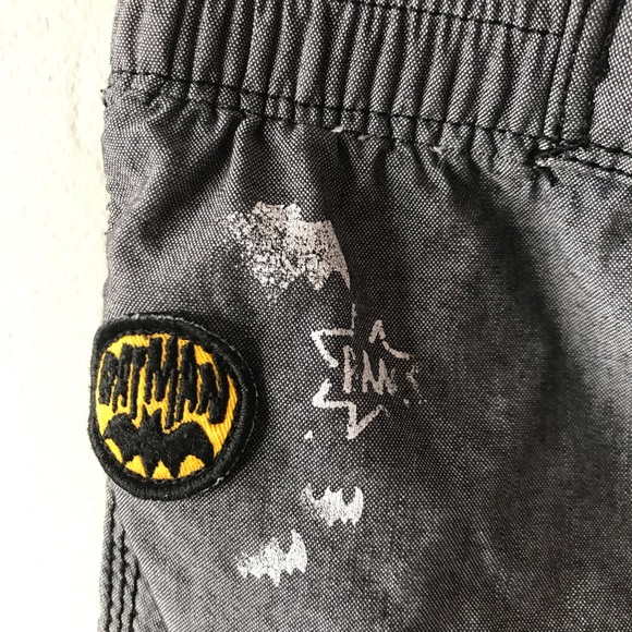 18-24 mo gap shorts Batman - Picture 5 of 8